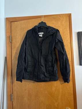 Columbia Women's Black Hooded Waterproof Rain Jacket Windbreaker
